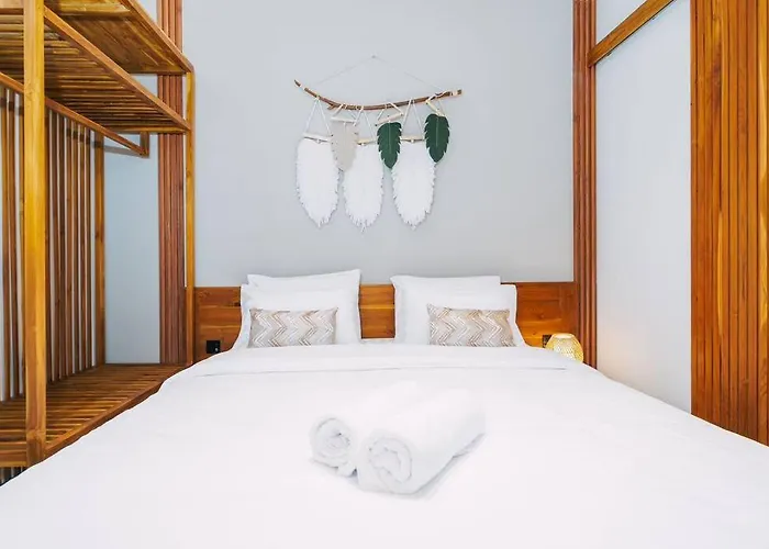 Nirav 2 Bedrooms 1 Bedroom Mezzanine فيلة