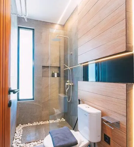 Nirav 2 Bedrooms 1 Bedroom Mezzanine أُلُواتو