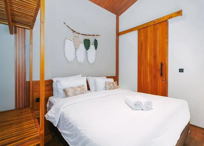Nirav 2 Bedrooms 1 Bedroom Mezzanine فيلة أُلُواتو