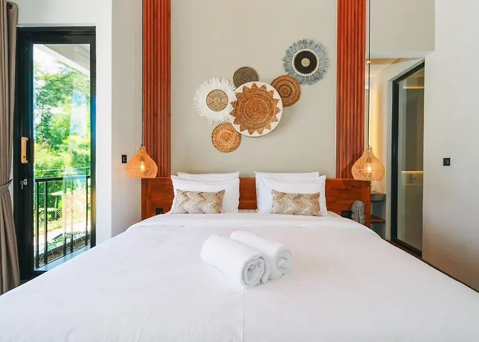Nirav 2 Bedrooms 1 Bedroom Mezzanine * أُلُواتو
