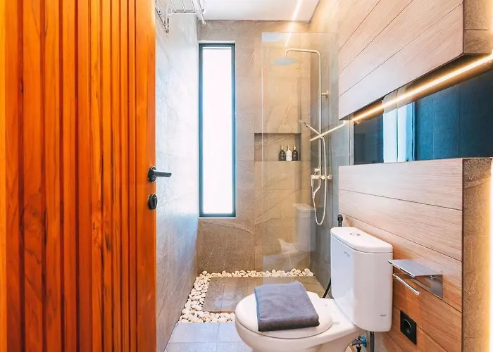 Nirav 2 Bedrooms 1 Bedroom Mezzanine فيلة